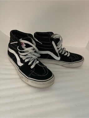 VANS Black/White Canvas Lace-Up Sneakers Logo Accent M 5.5 W 7